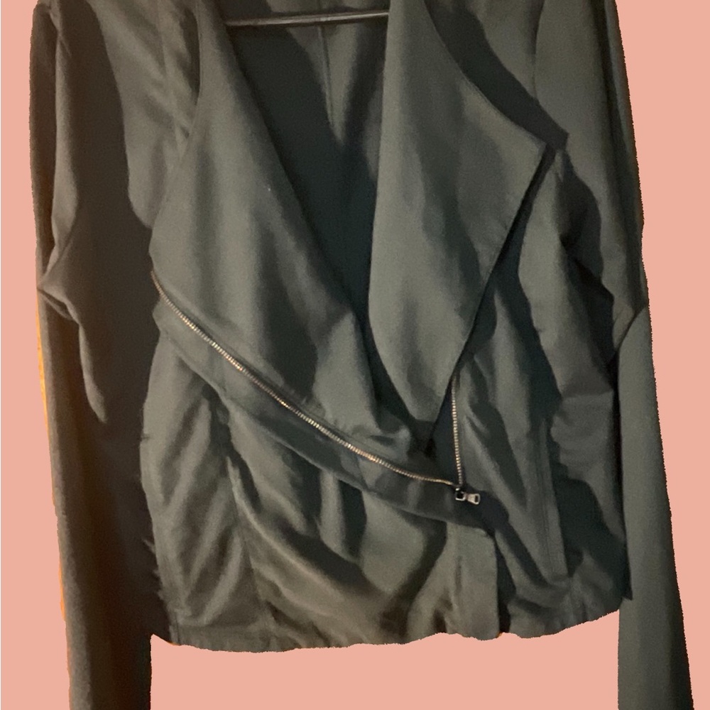 Under Armour Women's dark navy athletic Jacket